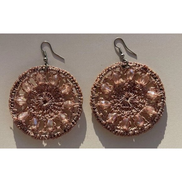 Vintage Crocheted Women’s Hook Earrings Mandela Boho Design Warm Rose Glass - Picture 11 of 11